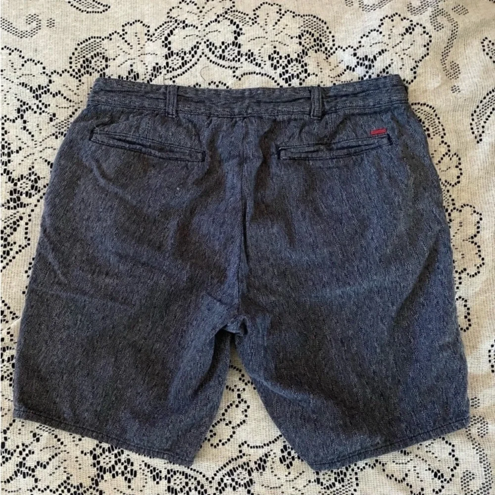 Bullhead - GUC - Mens Large Skinny Shorts